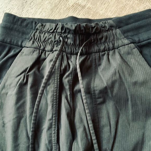 Lululemon Athletica Black Jogger Pants (No Size Tag/XXS/0/2) - Picture 5 of 15